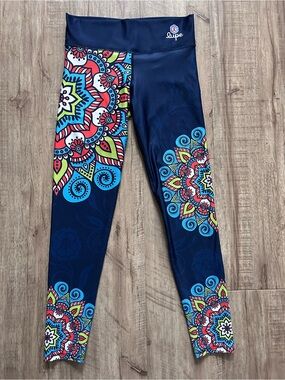 Lupe Navy Leggings with Bright Mandala floral Print made in Columbia fitness